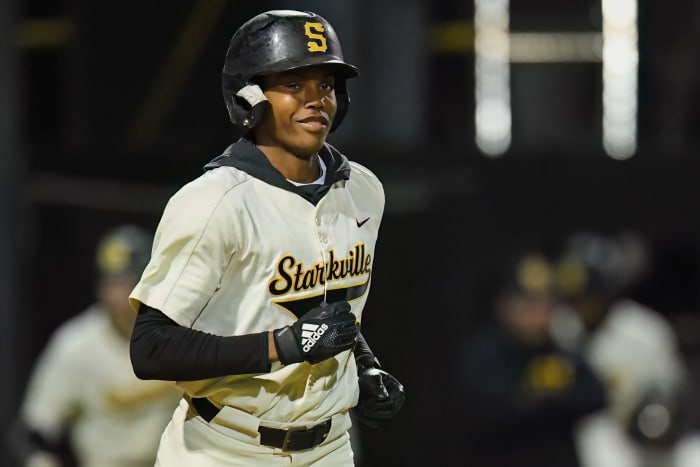 SUN_8975-DeNoiseAI-low-light